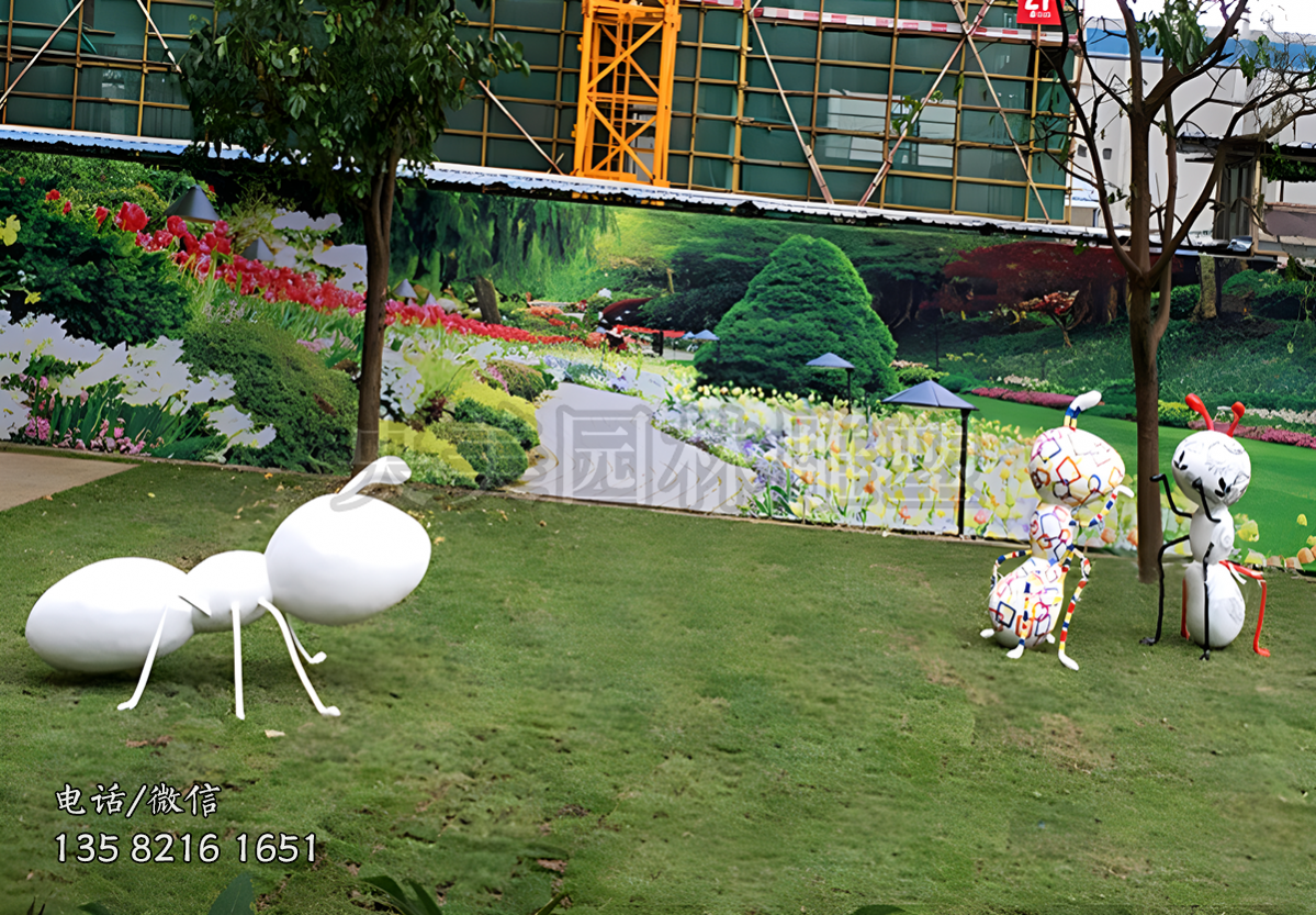 玻璃鋼噴漆彩繪螞蟻雕塑