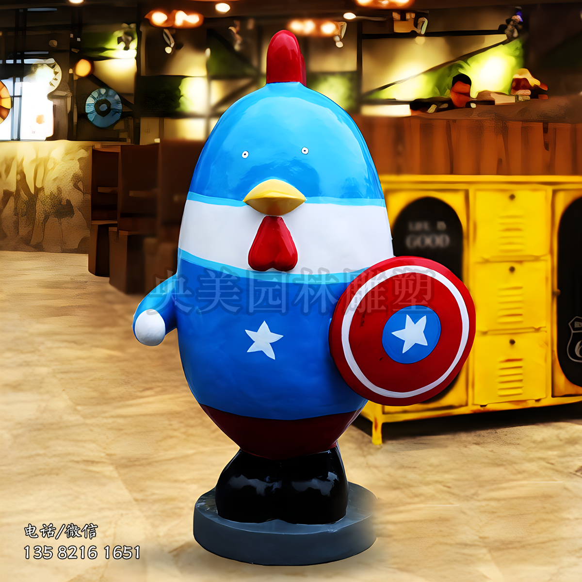 玫瑰隊長卡通小雞雕塑