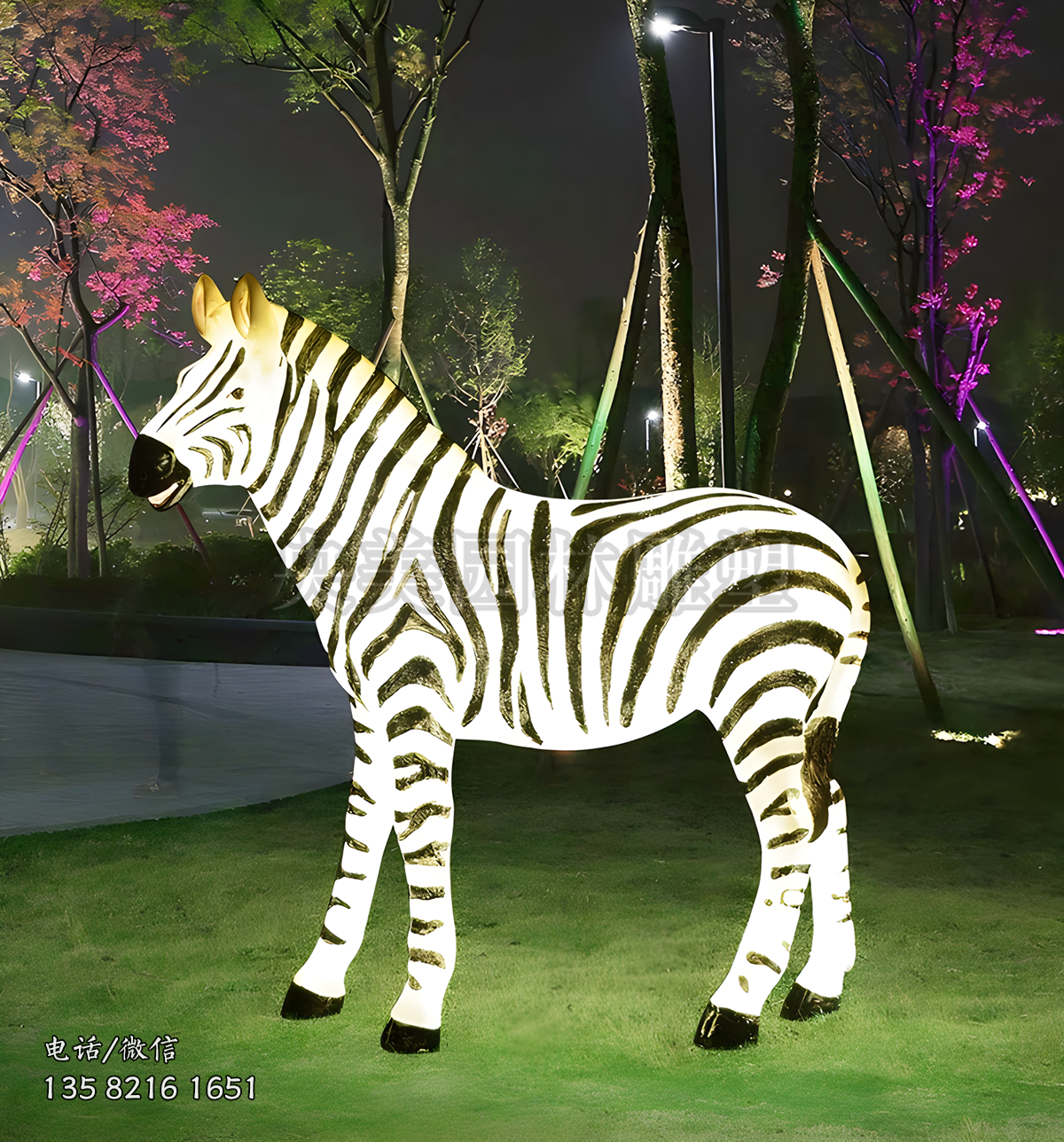 發(fā)光玻璃鋼斑馬雕塑