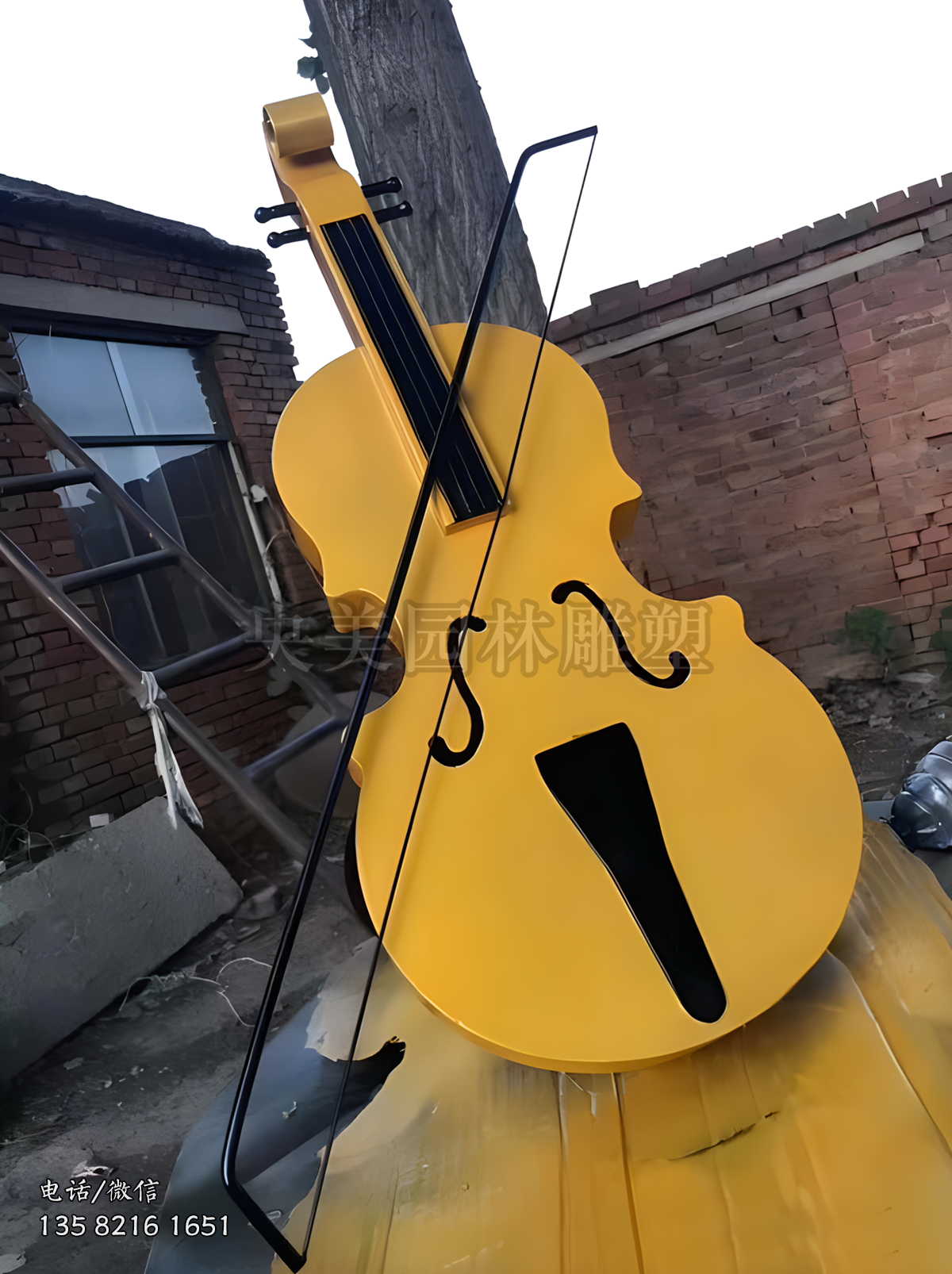 不銹鋼大提琴景觀雕塑