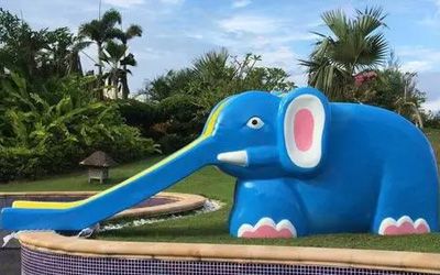 游樂園大象雕塑